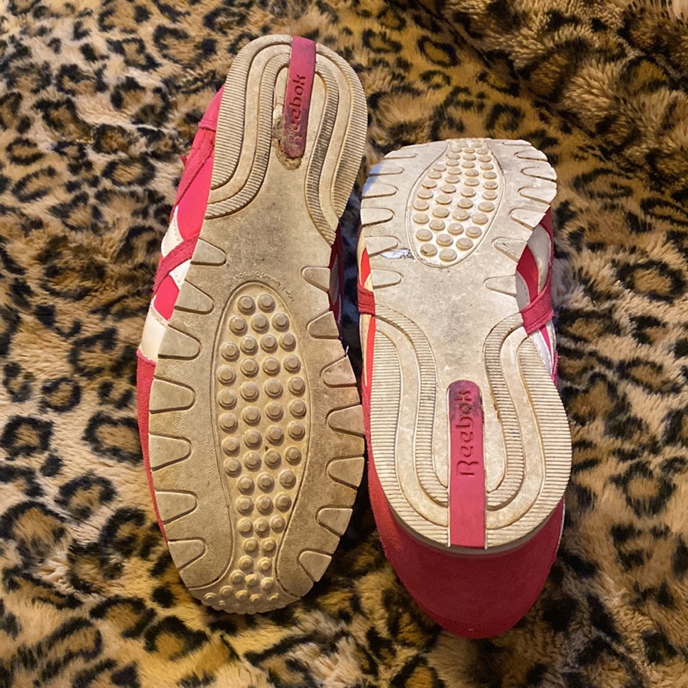 Bright Pink Reebok - Picture 5 of 6